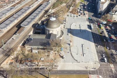 Epfangsgebäude und Ottoplatz von oben