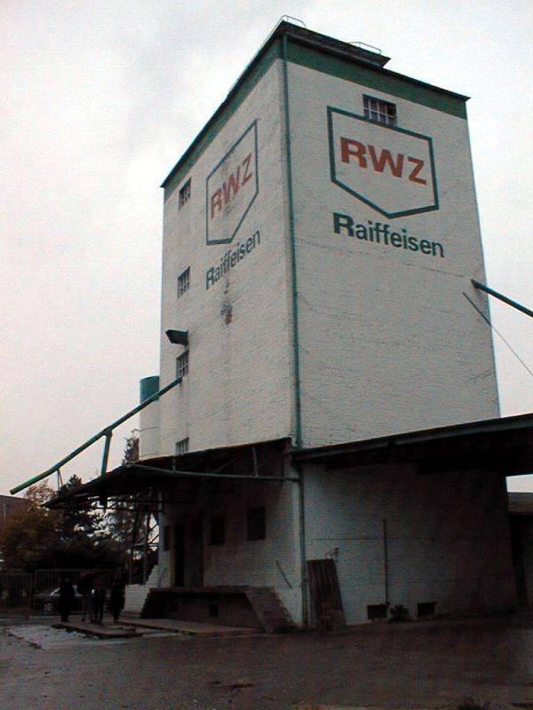 Rosellenturm - Umnutzung eines ehemaligen Getreidesilos zum Einfamilienhaus - Neuss