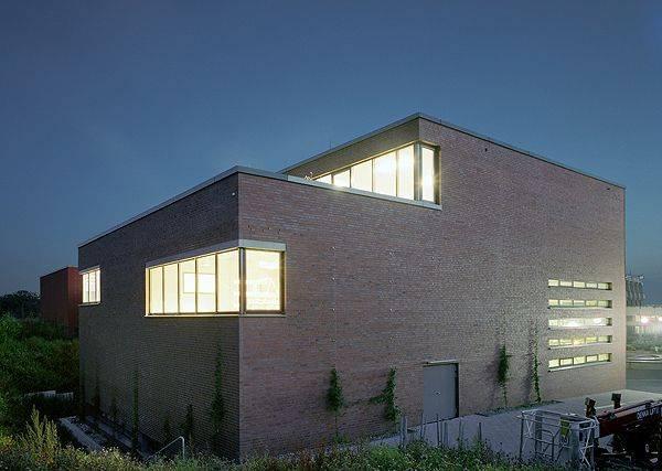 Demonstrationshalle und Zentrum f�r Sicherheitstechnik - Haan