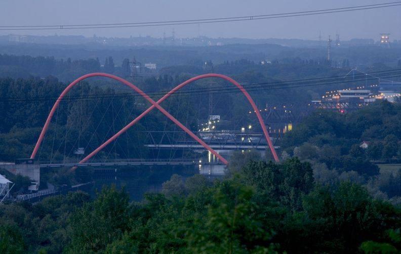 Fu�- und Radwegbr�cken Nordsternpark - Gelsenkirchen