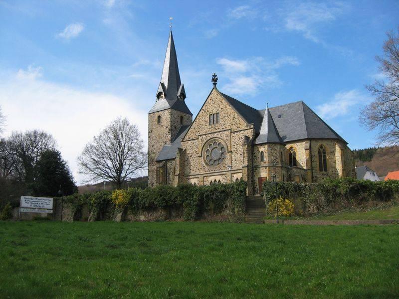 Bartholom�uskirche - R�dinghausen