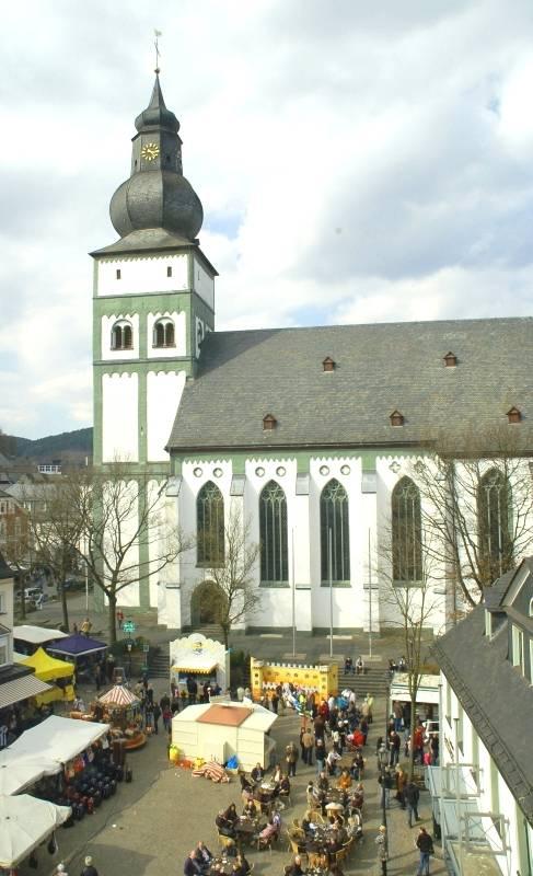 St. Johanns Baptist Kirche Attendorn (Sauerl�nder Dom) - Attendorn