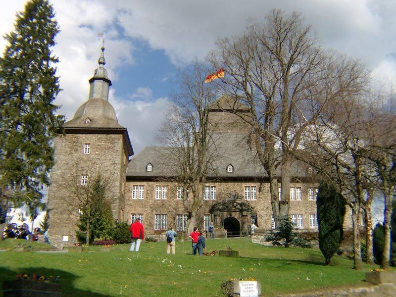 Burg Schnellenberg Attendorn - Attendorn