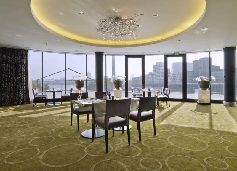 Zwillingst�rme Hafenspitze Medienhafen mit Hyatt Regency Hotel D�sseldorf - D�sseldorf