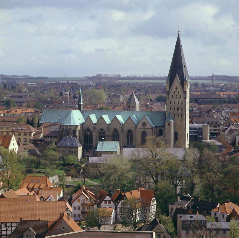 Dom zu Paderborn in Paderborn, Architektur baukunstnrw