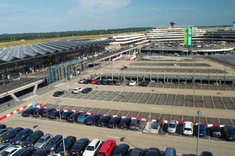 Flughafen Köln Bonn Terminal 1 www.baukunst-nrw.de