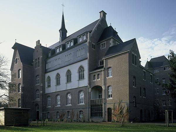 Umbau Altenheim Irmgardisstift - Viersen