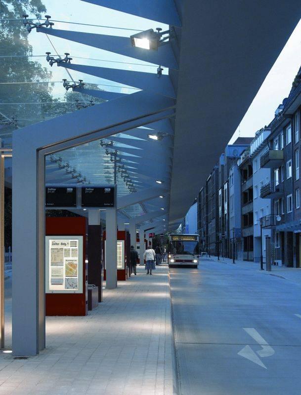Busterminal und Haltestellen - Neuss