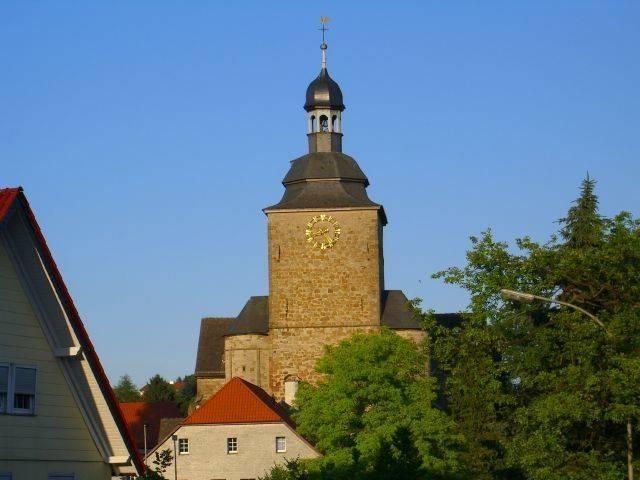 Katholische Pfarrkirche St. Saturnia - Bad Driburg
