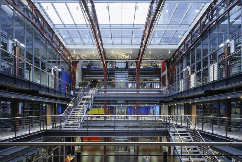 Hauptverwaltungsgeb�ude der THS (Zeche Nordstern) - Gelsenkirchen