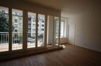 Umnutzung eines B�rogeb�udes zu Eigentumswohnungen - D�sseldorf
