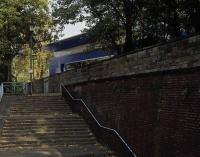 Turnhalle Grundschule M�lheimer Freiheit mit Hochwasserpumpwerk - K�ln