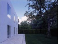 Haus ohne Eigenschaften - K�ln