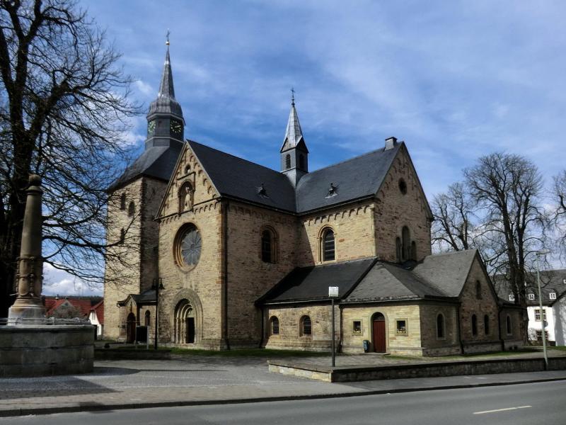 Pfarrkirche St. Nikolaus Büren