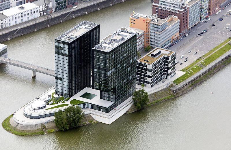 Zwillingstürme Hafenspitze Medienhafen mit Hyatt Regency Hotel Düsseldorf