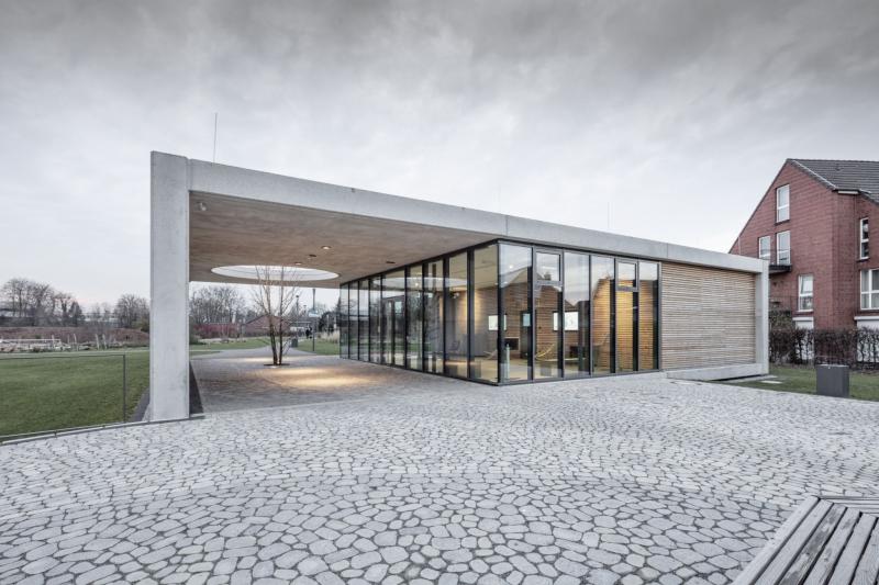 Empfangsgebäude Solegarten St. Jakob