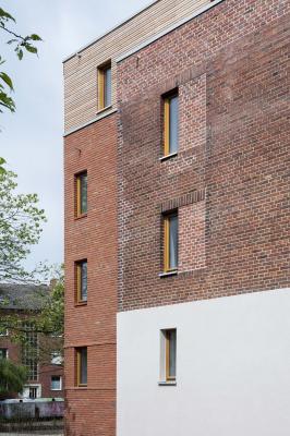 Wohnhaus Schiffahrter Damm, in Fassade ablesbare Bauphasen