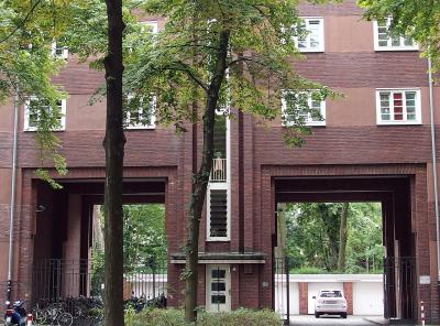  Eulerhof in Düsseldorf-Flingern, Tordurchfahrten