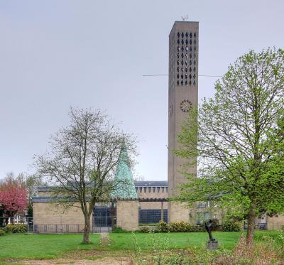 St. Josef in Grevenbroich Südansicht