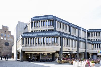 Ostansicht mit Altem Rathaus