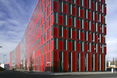 Blick von Westen mit Südfassade