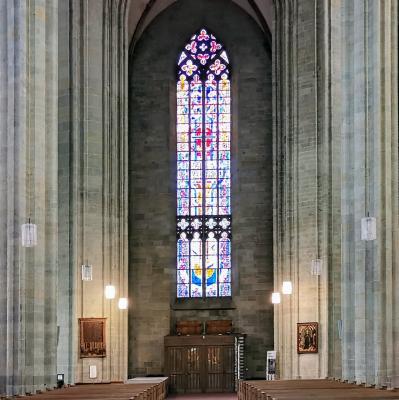 Blick zum Portal nach Westen