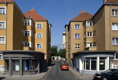 Wohnsiedlung Bickendorf II, Torsituation am Wacholderweg