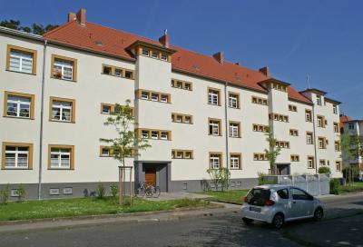 Sanierter Wohnblock Weißdornweg 124 und 126