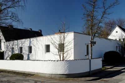 Wohn- und Atelierhaus Schwippert, Straßenansicht