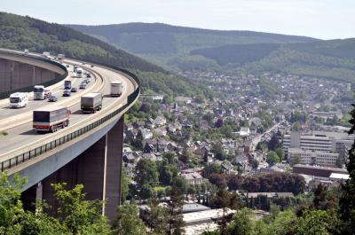  Blick von der Siegtalbrücke auf Siegen-Eiserfeld