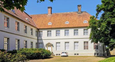 Innenhof Schloss Cappenberg, Blick zum Westflügel