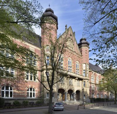 Westansicht Hauptfassade