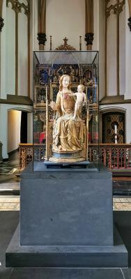 Dietkirchen-Madonna in der Stiftskirche St. Johann Baptist und Petrus Bonn