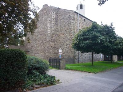 Ev. Lukaskirche Bonn, Ansicht vom Kaiser-Karl-Ring