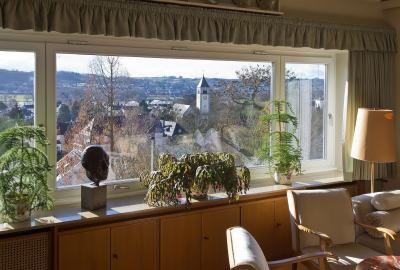 Blick aus dem Wohnzimmer in das Rheintal