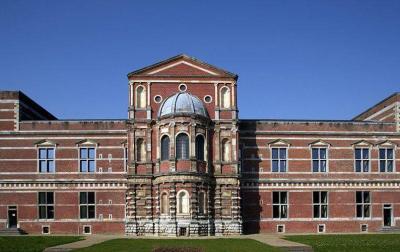 Fassade des Ostflügels des Schlosses