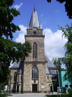 frontale Ansicht Kirchturm