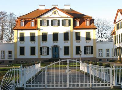 Schloss Hüffe in Preußisch Oldendorf