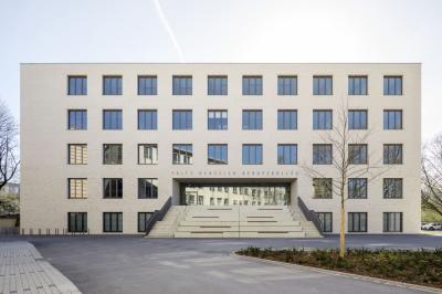 Fritz-Henßler-Berufskolleg, Frontansicht Erweiterungsbau