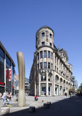 Palatium Köln, Ecke Hohe Straße / Gürzenichstraße