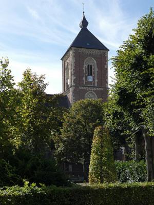 Außenperspektive Kirchturm