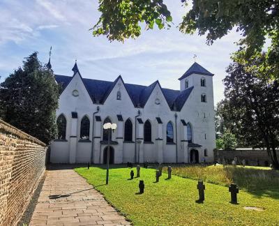 Nordansicht St. Nikolaus Köln-Dünnwald