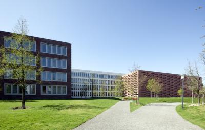 Justizzentrum in Aachen mit Blick auf die verschiedenen Neubauten des Ensembles