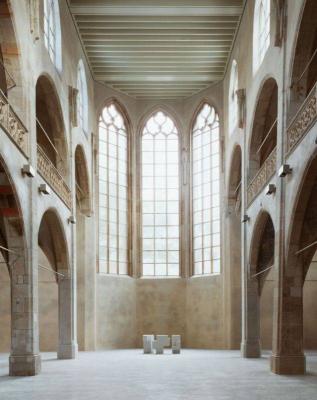 Blick ins Kirchenschiff von St. Peter in Köln