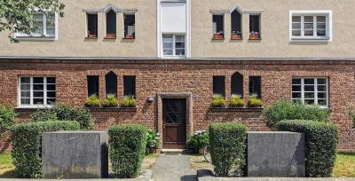 Eingangssituation Weimarer Straße