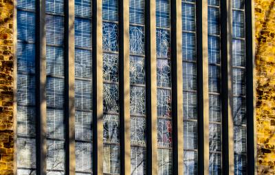 Kirchenfenster von außen
