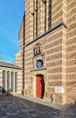 Westportal Kirche und Anbau von D. Böhm