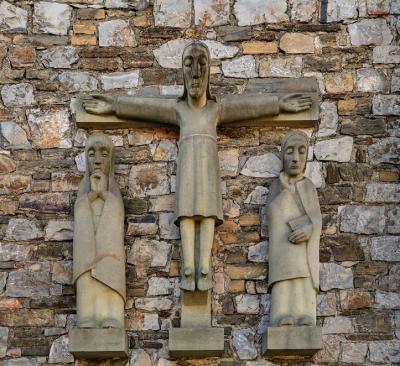 Relief an der Außenwand