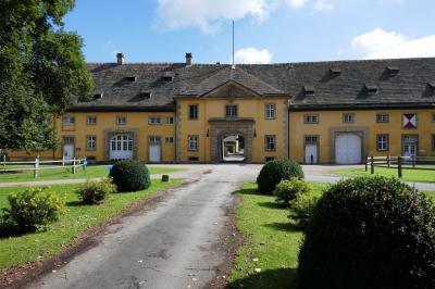 Blick vom Innenhof auf die Vorburg