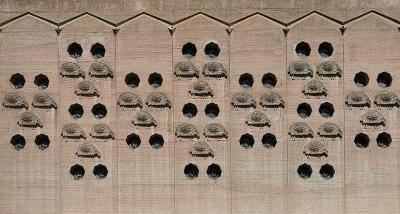 Schafherde auf der Fassade